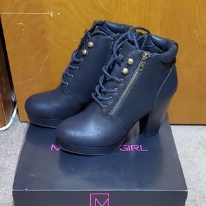 Material Girl Rheta Ankle Boots